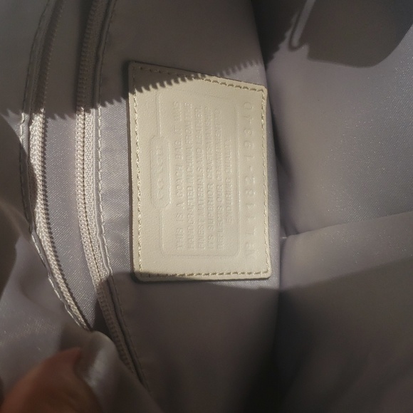 ❤COACH Kristen Signature Bag EUC - Picture 7 of 12